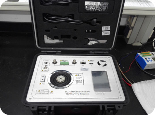 10 Hz'den 4000 Hz'ye Laboratuvar Yerel Taşınabilir Shaker titreşim Kalibratörü Elde