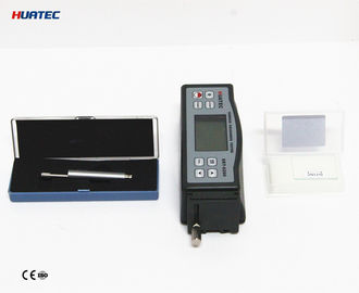 Mavi aydınlatmalı 10mm LCD 10um Ra / Rz Taşınabilir Dijital Yüzey Pürüzlülük cihazı SRT6200