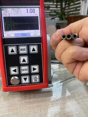 Bir tarama B tarama 0.001mm htigh çözünürlüğü penetrasyon kaplama ultrasonik kalınlık ölçer
